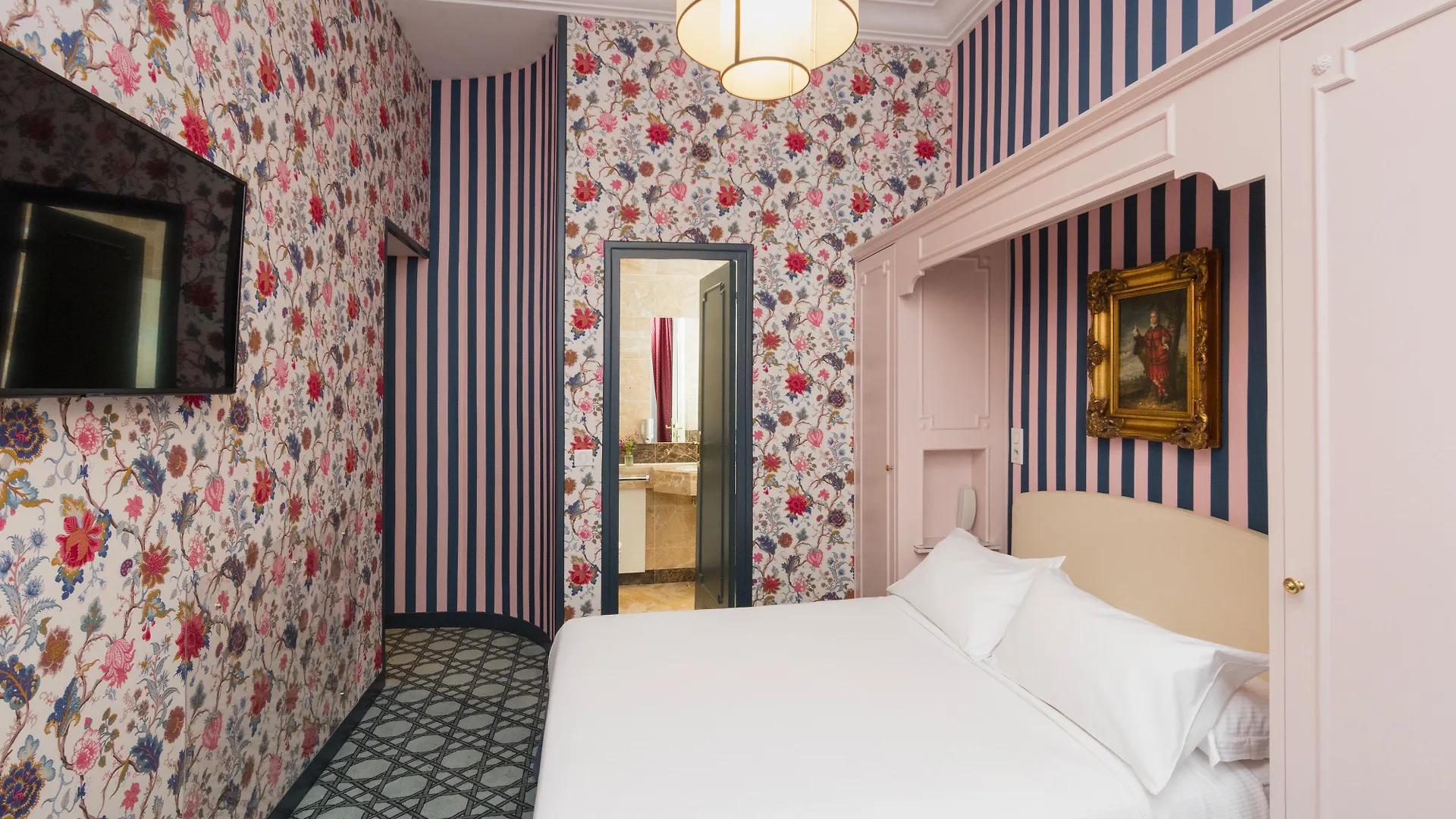 Saint Germain Hotel